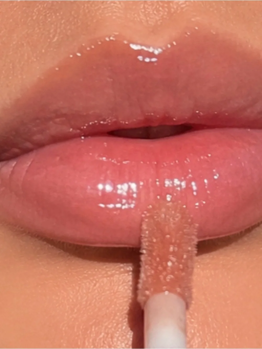 Moisturizing tinted glossy lipgloss Burts Bees Lipstick -sandy seas 100% natural